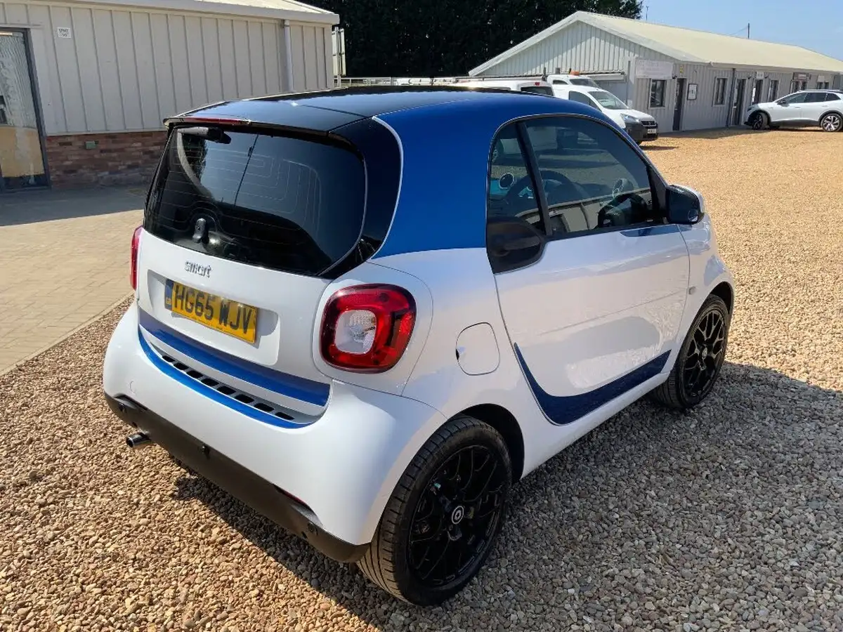 2016-smart-fortwo-10-proxy-premiumss-coupe-twinamic-big-3