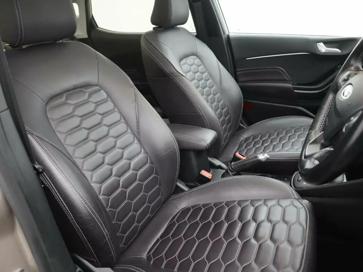 2019-ford-fiesta-10t-vignale-100ps-5d-auto-big-10