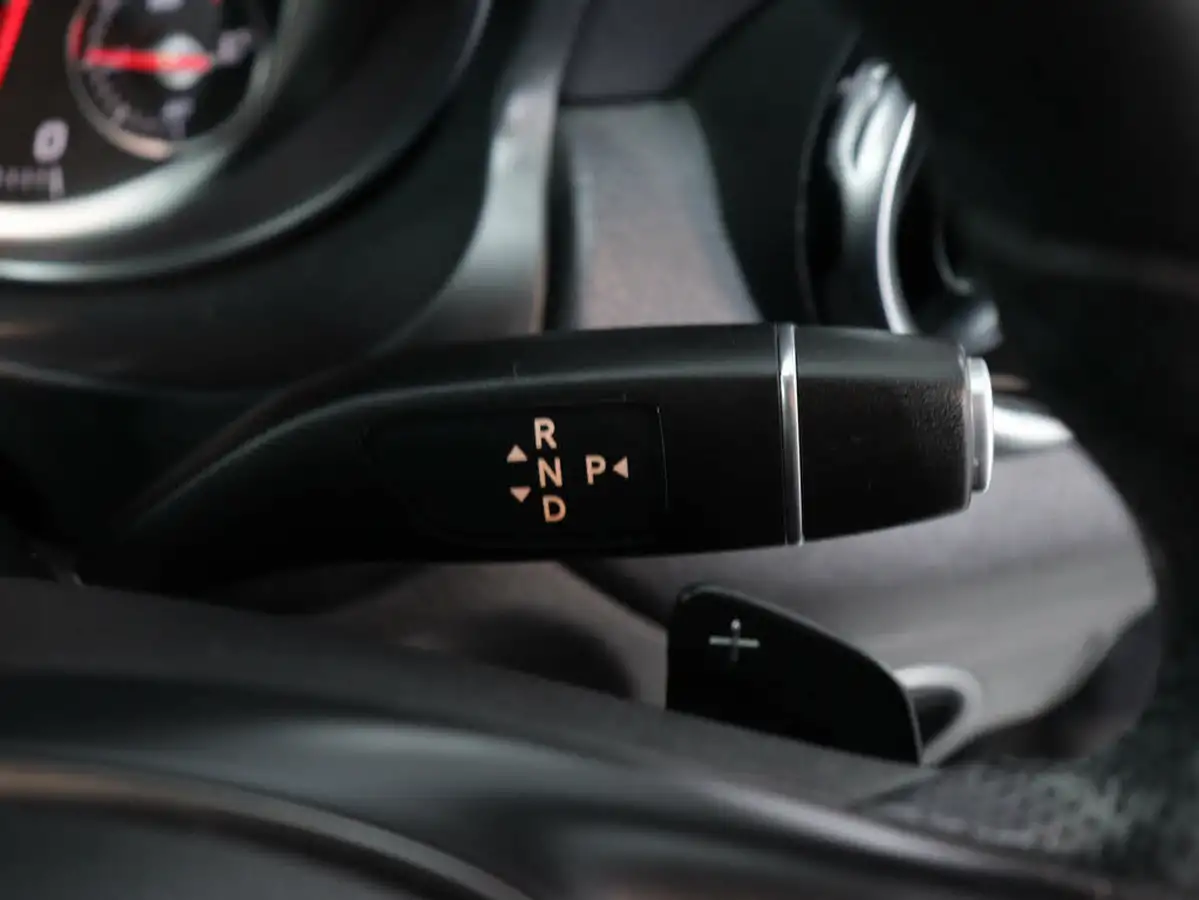 2020-mercedes-benz-gla-class-16-gla-180-urban-edition-7g-dct-big-36