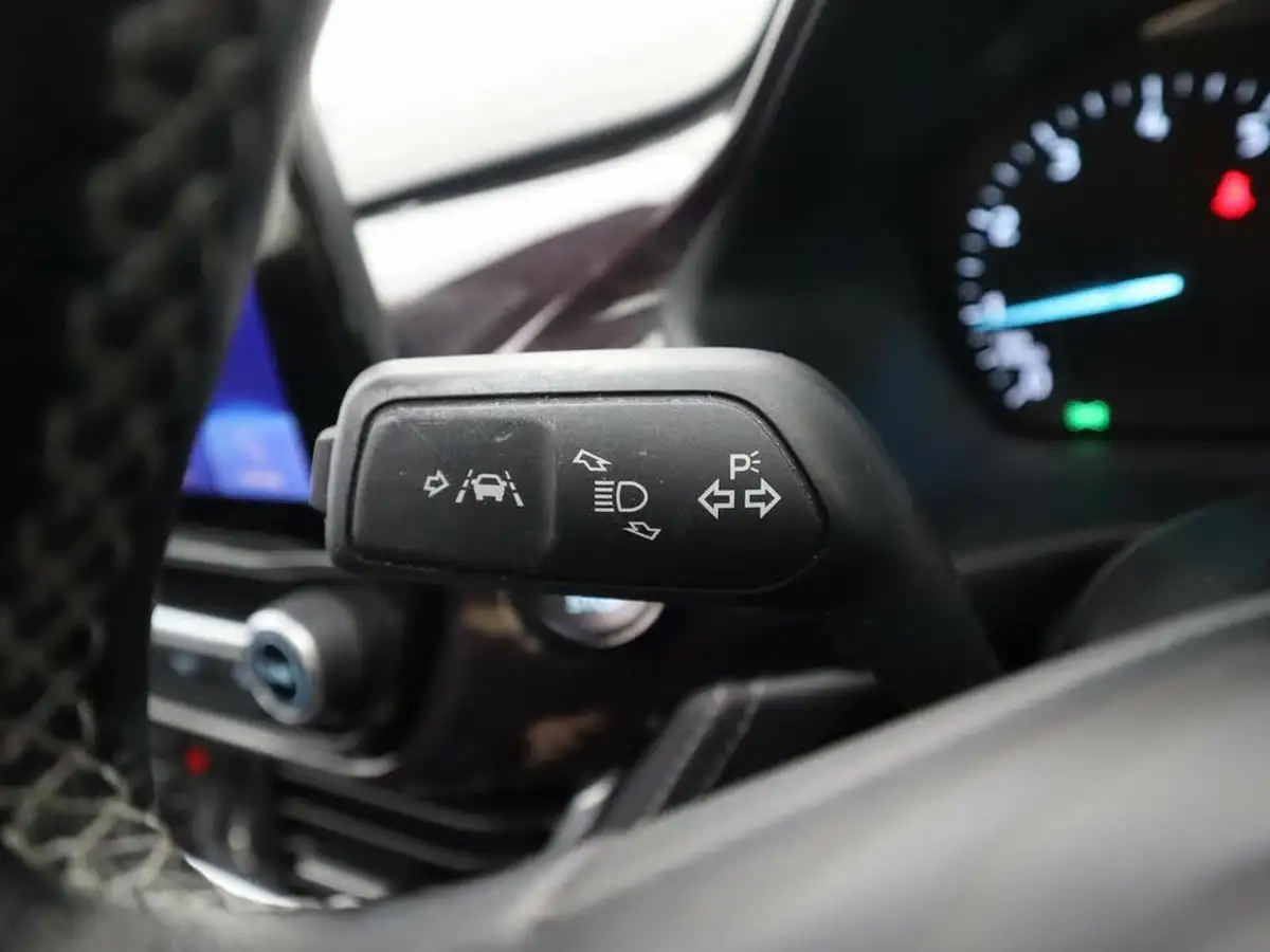 2019-ford-fiesta-10t-vignale-100ps-5d-auto-big-34