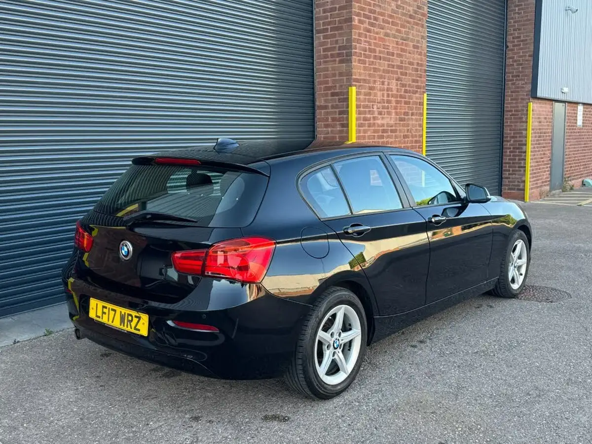 2017-bmw-1-series-15td-116d-eff-dyn-plus-5d-big-5
