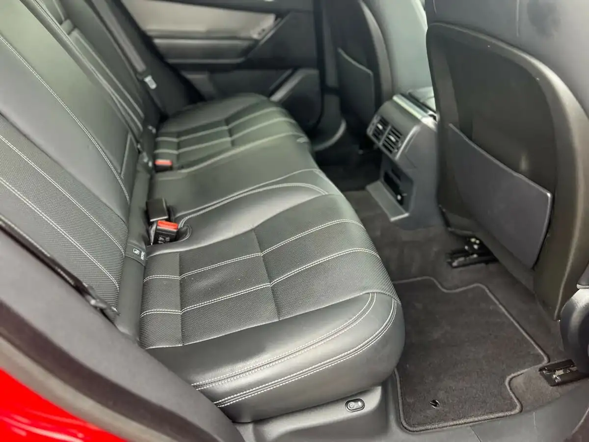 2020-land-rover-range-rover-velar-20-d240-s-big-28