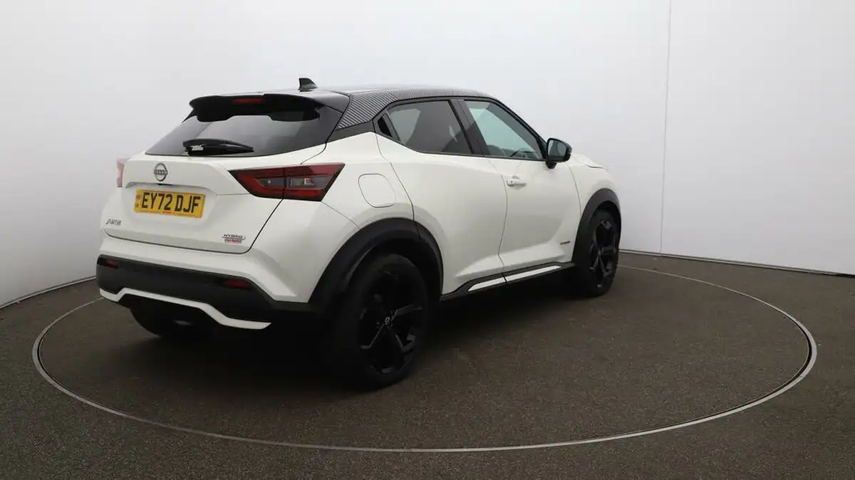 2022-nissan-juke-16-hybrid-premiere-edition-big-52