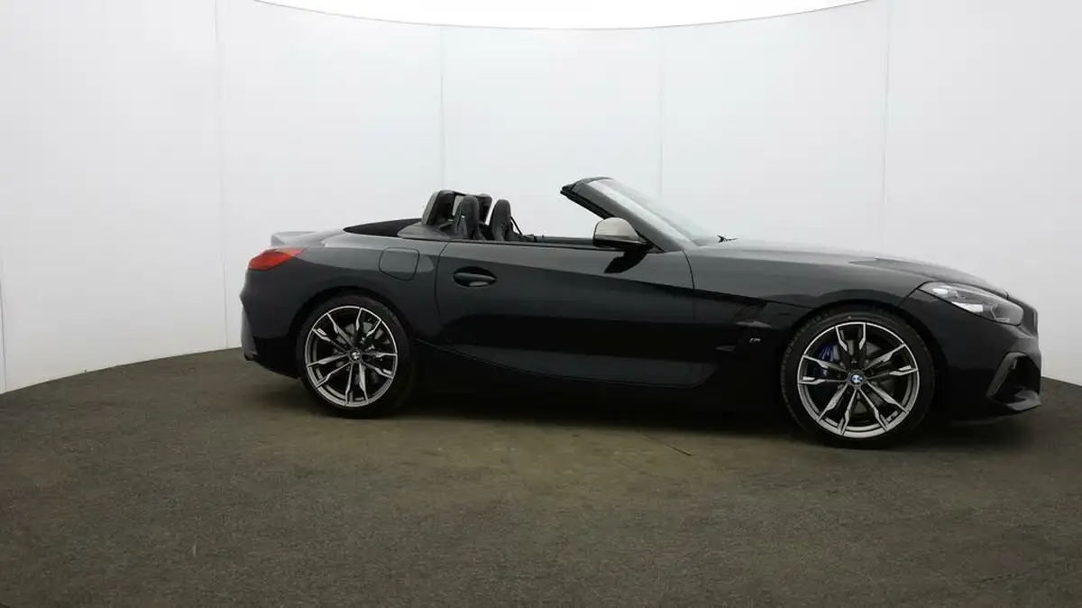 2021-bmw-z4-30-m40i-big-50