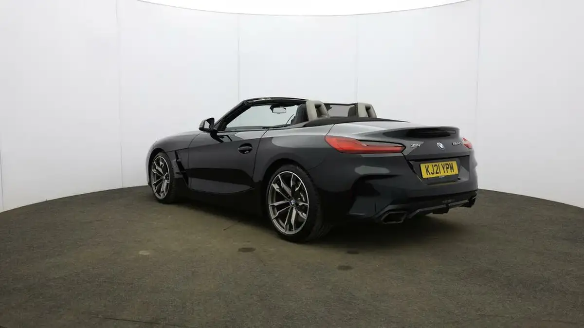 2021-bmw-z4-30-m40i-big-54