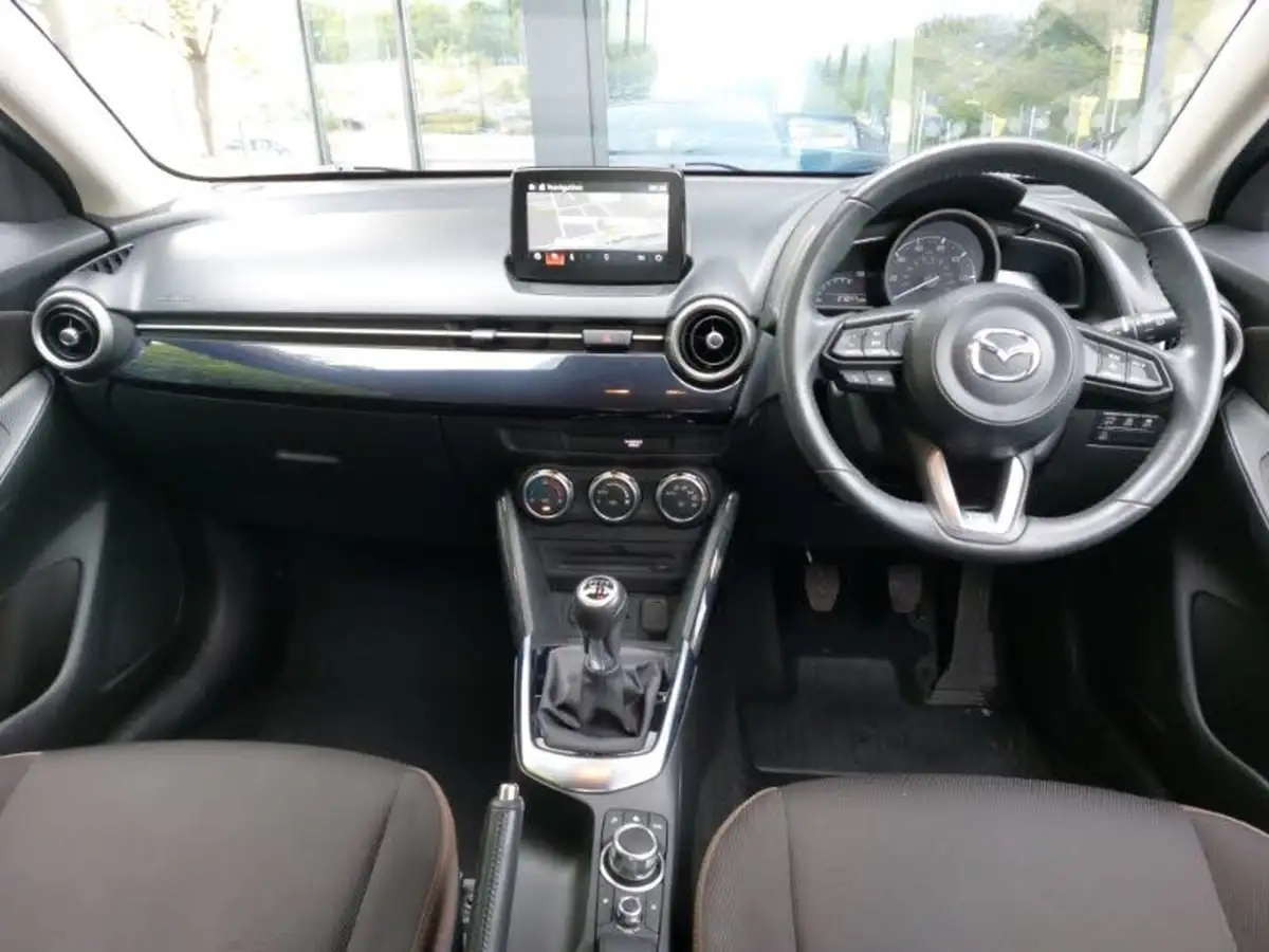 2020-mazda-mazda2-15-skyactiv-g-se-l-nav-big-2