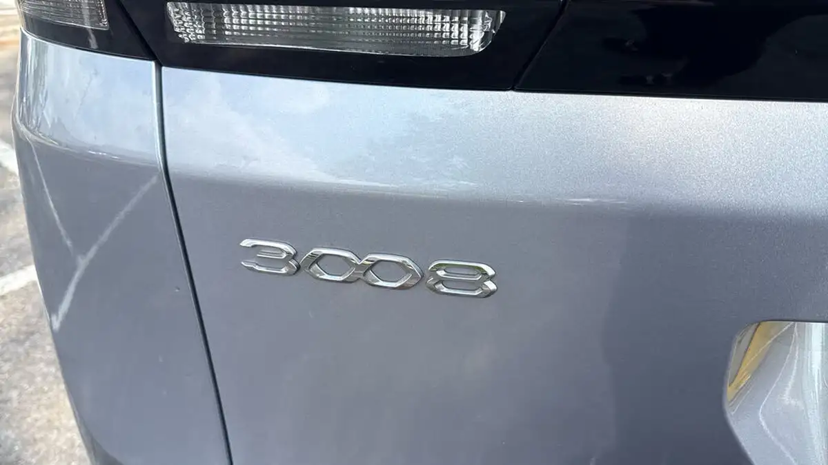 2023-peugeot-3008-suv-15-bluehdi-active-premium-eat8-big-27