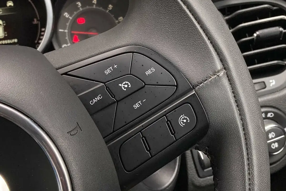 2016-fiat-500x-14-multiair-lounge-big-29