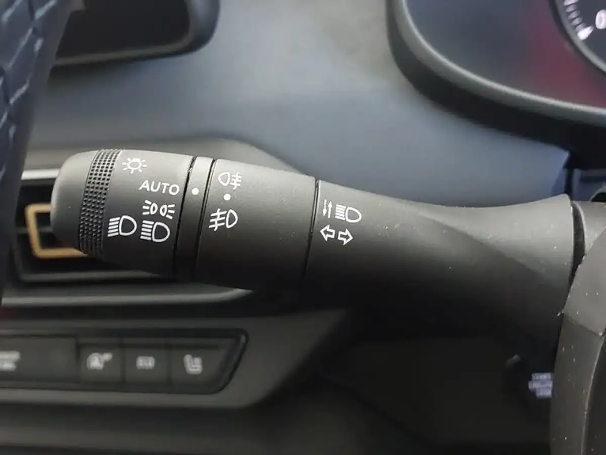 2024-dacia-sandero-stepway-10-tce-extreme-90bhp-big-18