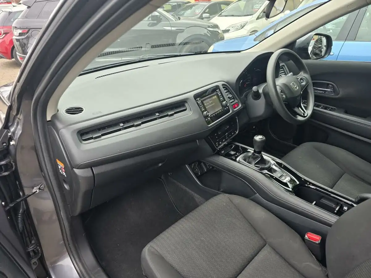 2016-honda-hr-v-15-i-vtec-s-big-11