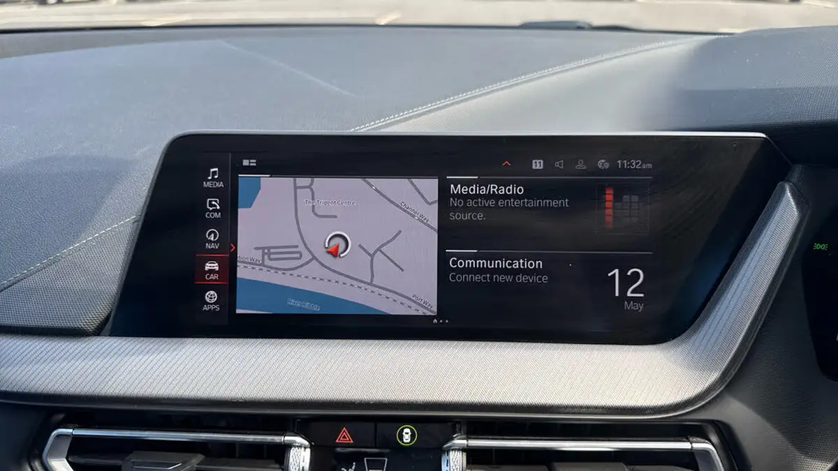2021-bmw-1-series-15-118i-m-sport-lcp-dct-big-11