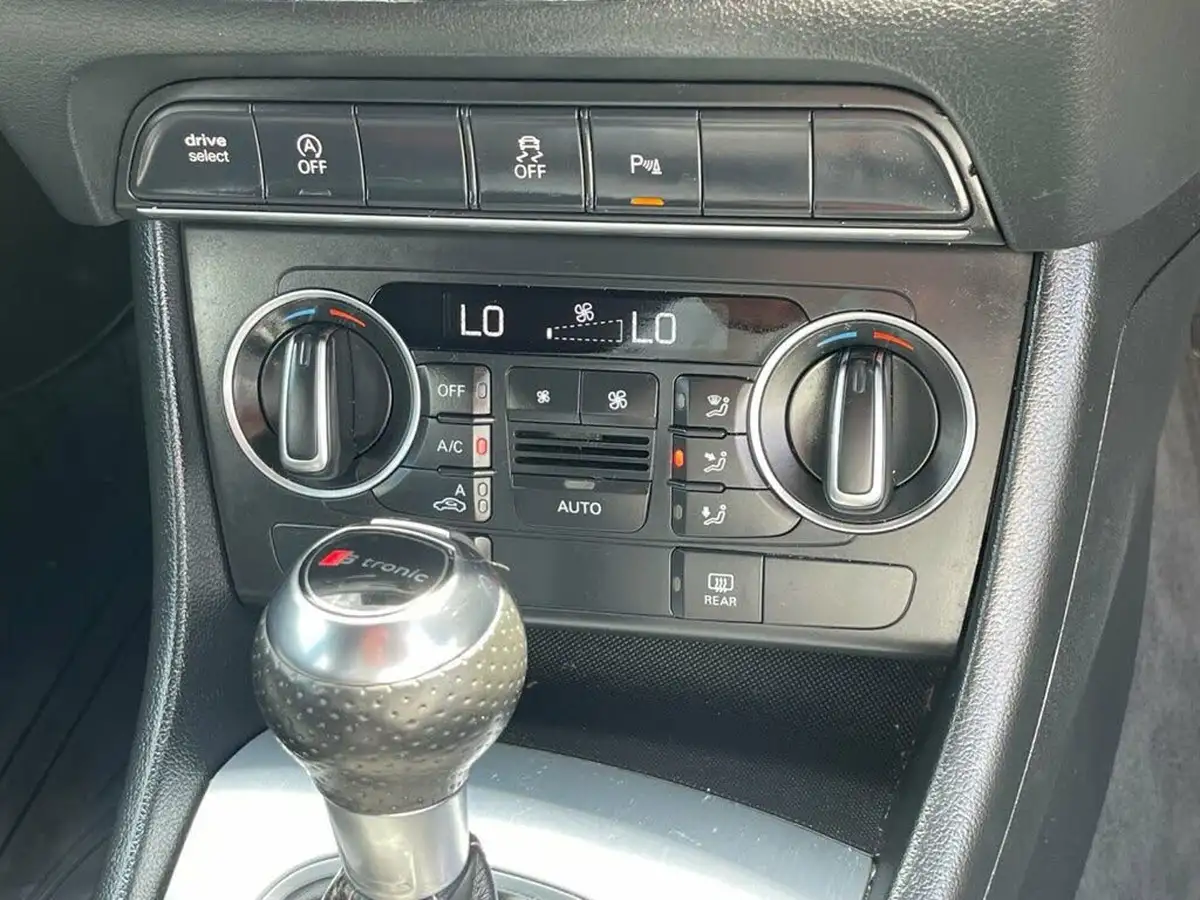 2017-audi-q3-20-tdi-quattro-s-line-edition-150ps-tronic-big-31