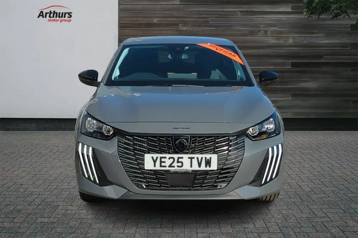 2025-peugeot-208-12-puretech-allure-big-7