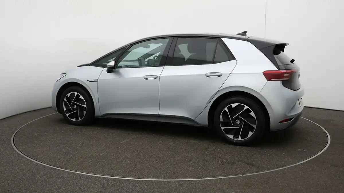 2022-volkswagen-id3-e-max-big-48