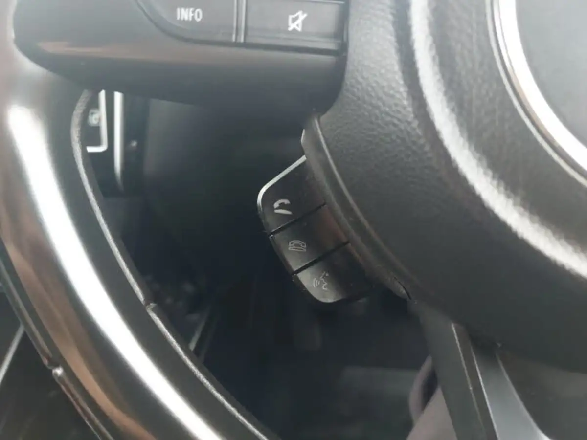 2018-suzuki-swift-10-boosterjet-sz-t-111ps-big-12