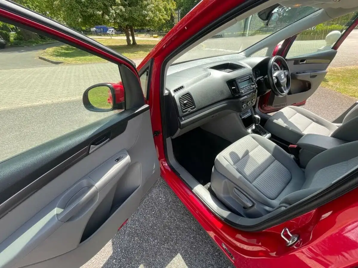 2014-seat-alhambra-20td-ss-dsg-big-18