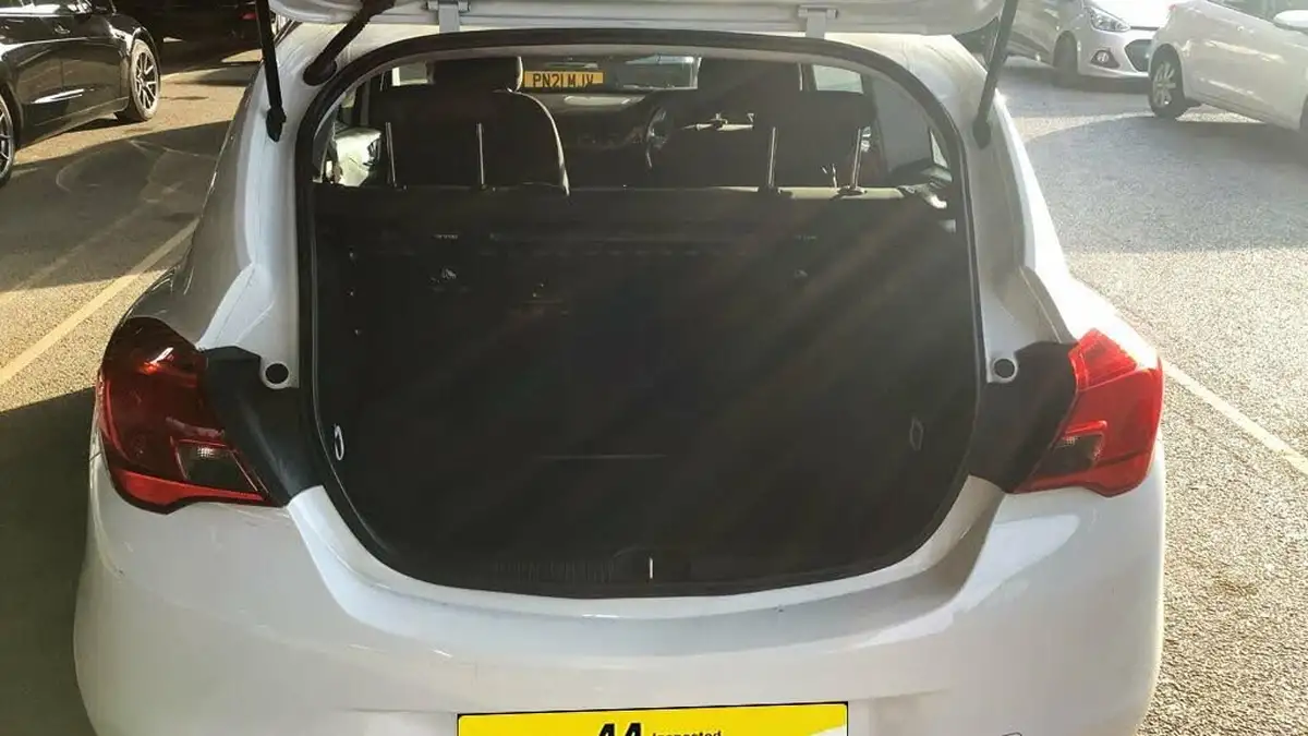 2019-vauxhall-corsa-14i-sri-nav-90ps-ecotec-3d-big-8