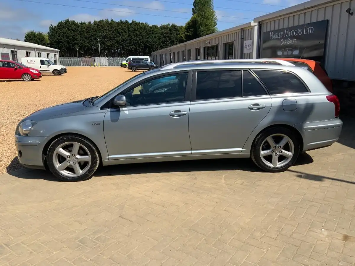 2008-toyota-avensis-22td-t180-estate-5d-big-4