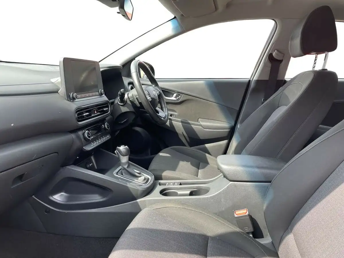 2023-hyundai-kona-16-gdi-se-connect-big-9