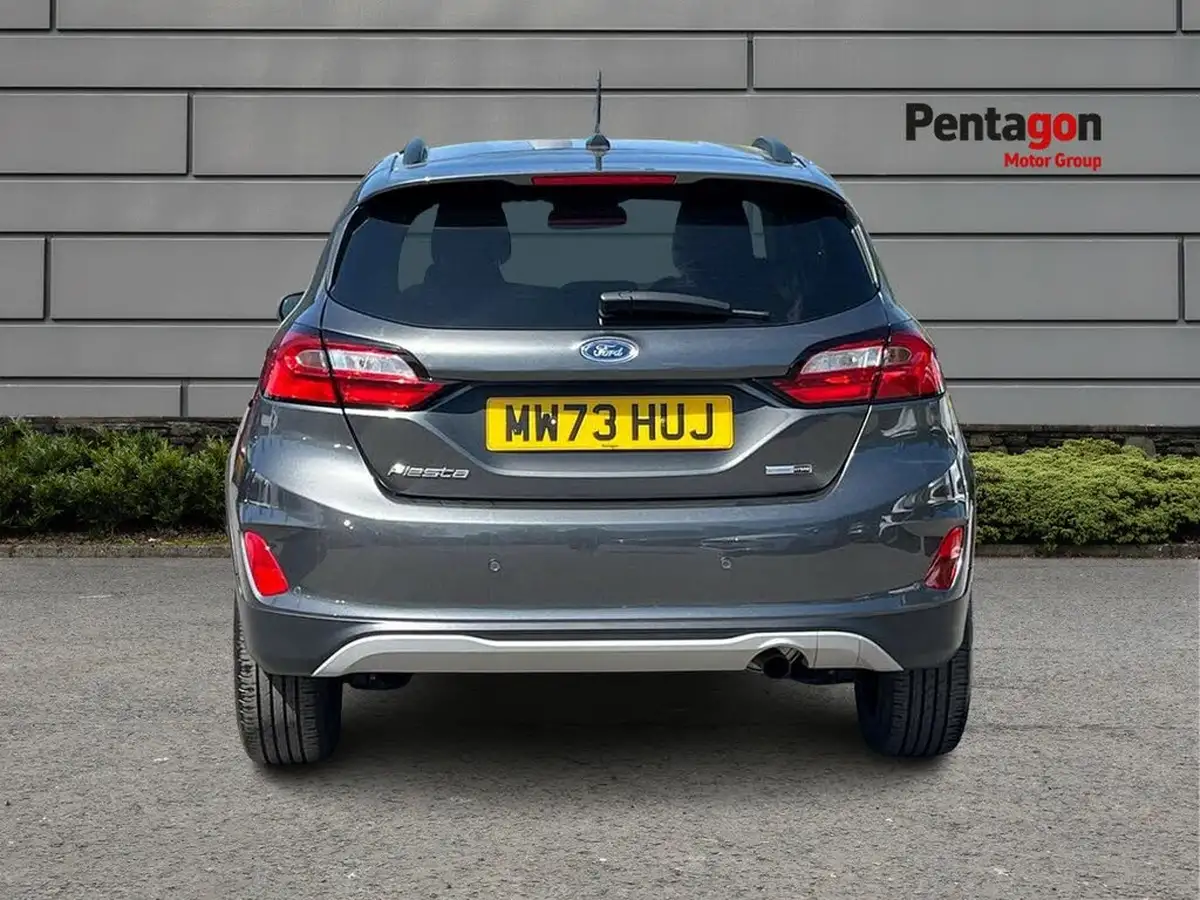 2023-ford-fiesta-10t-active-125ps-hybrid-mhev-big-16