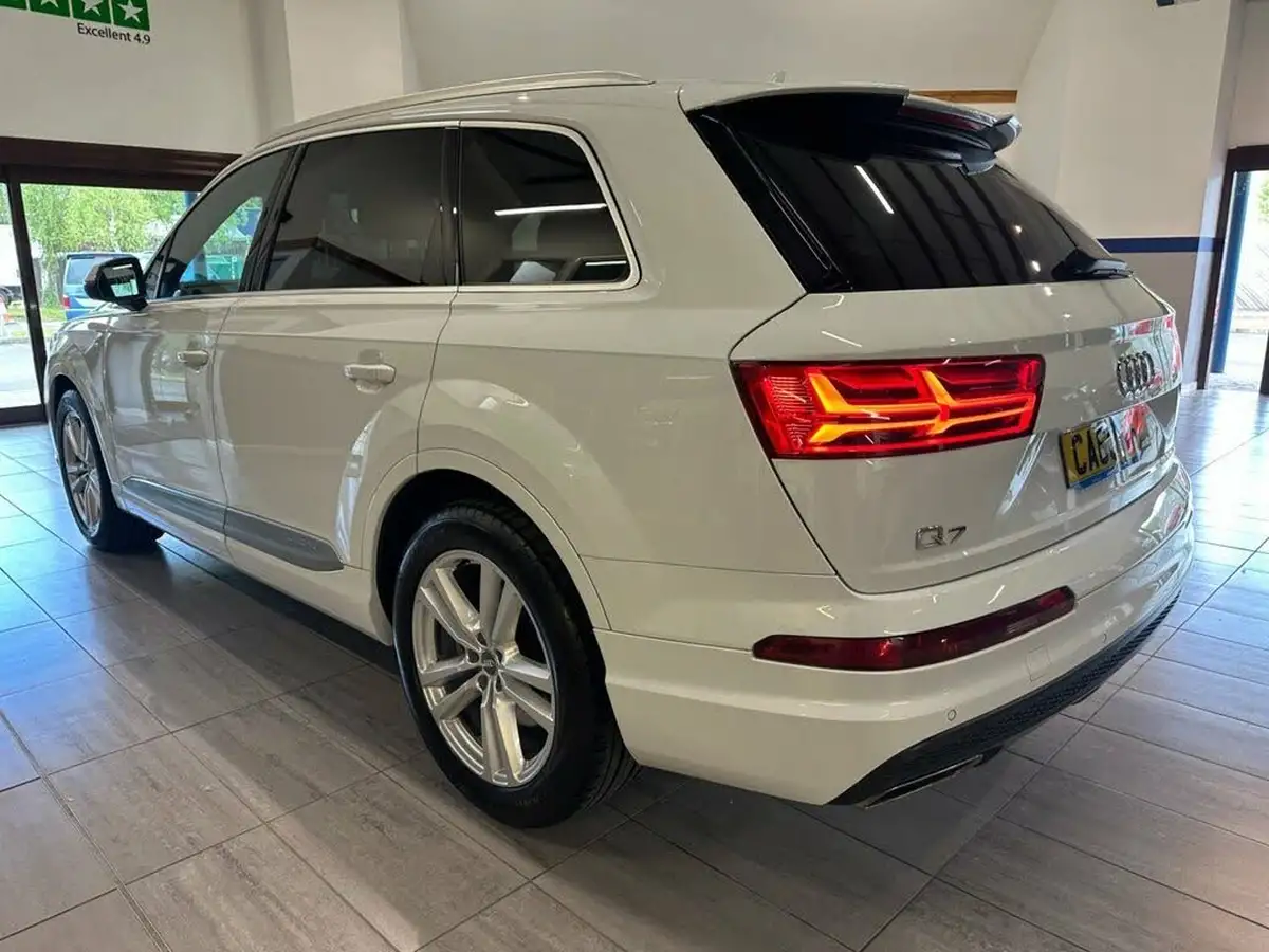 2018-audi-q7-30-50-tdi-s-line-big-4