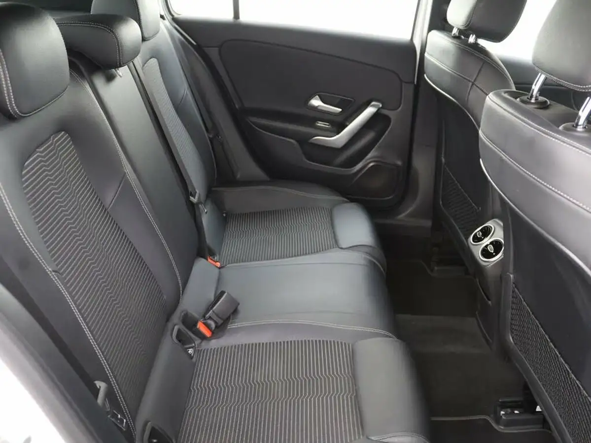 2020-mercedes-benz-a-class-15d-a180d-sport-hatchback-5d-7g-dct-big-16