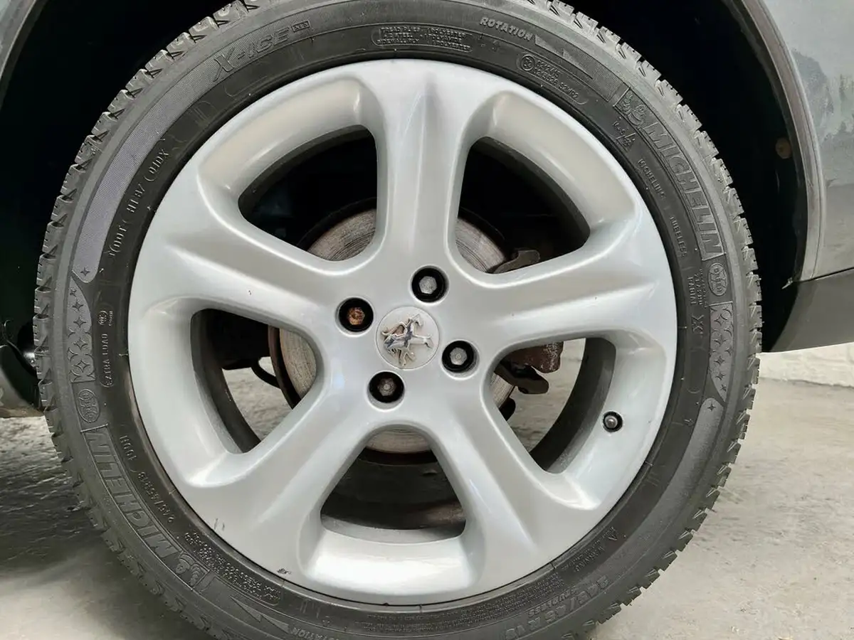 2012-peugeot-3008-crossover-16td-sportium-big-51