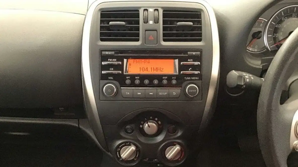 2014-nissan-micra-12-visia-80ps-cvt-big-6