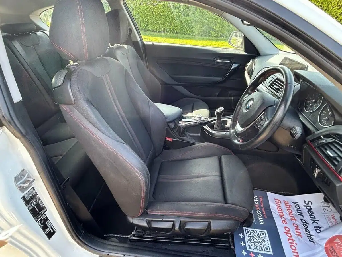 2016-bmw-1-series-15td-116d-sport-3d-big-23