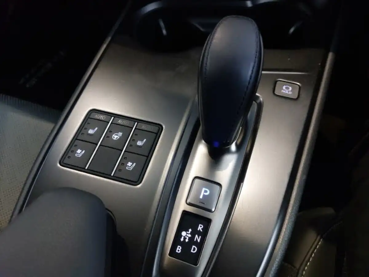 2024-lexus-ux-300e-e-ux-728kwhpremium-plus-pack18in-wheels-big-15
