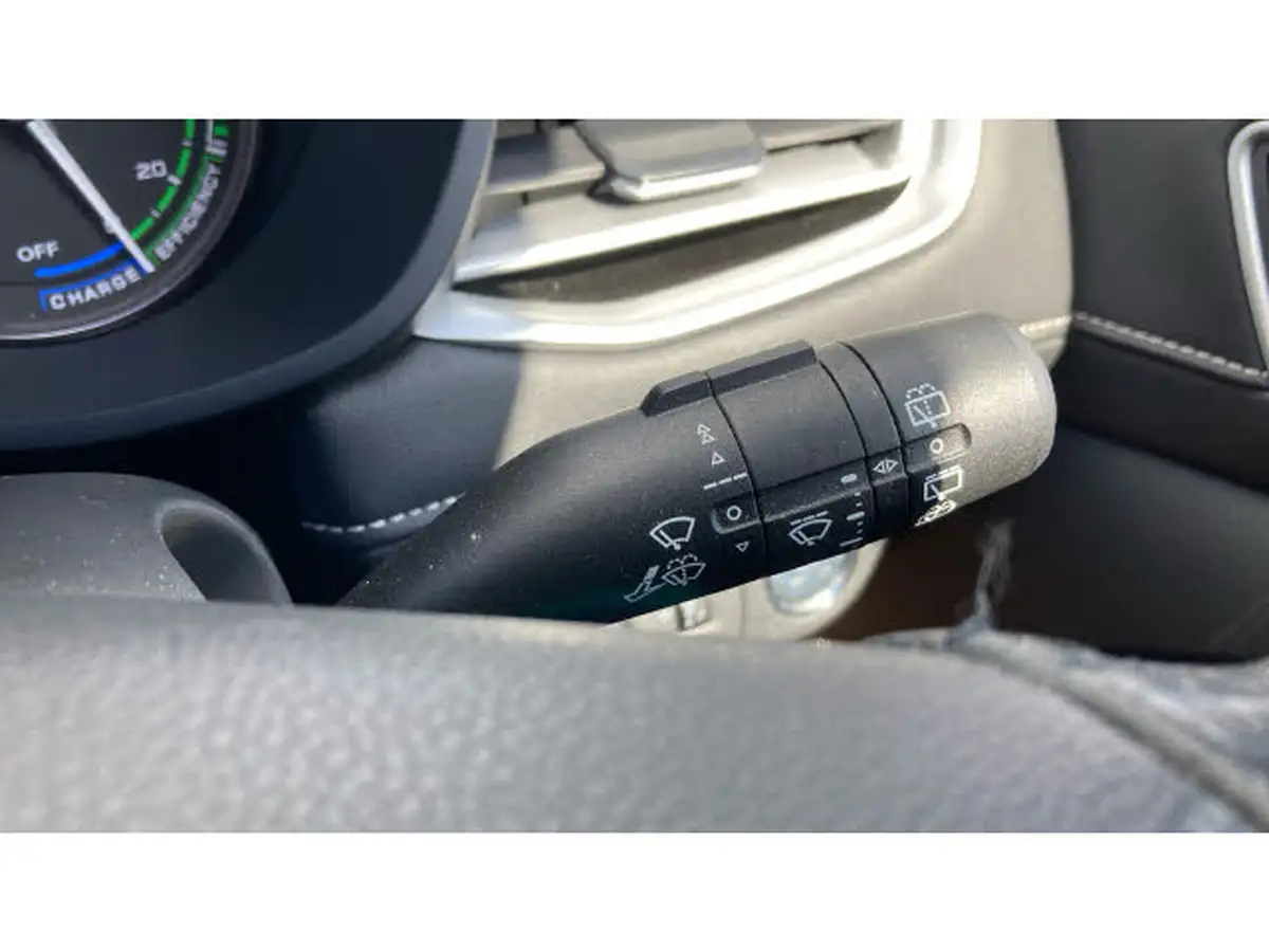 2022-mg-mg5-e-exclusive-ev-long-range-big-24