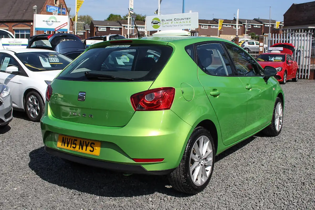 2015-seat-ibiza-14-toca-hatchback-5d-big-2