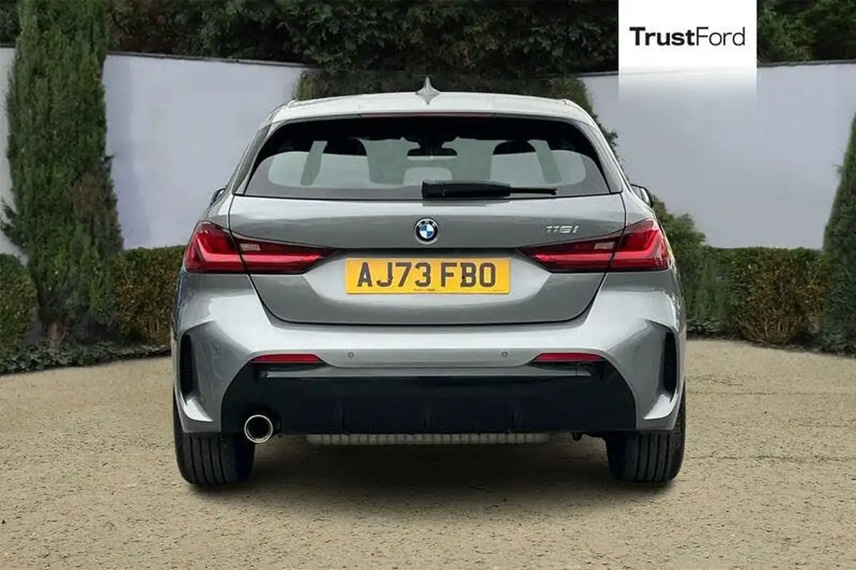 2023-bmw-1-series-15-118i-m-sport-lcp-dct-big-6
