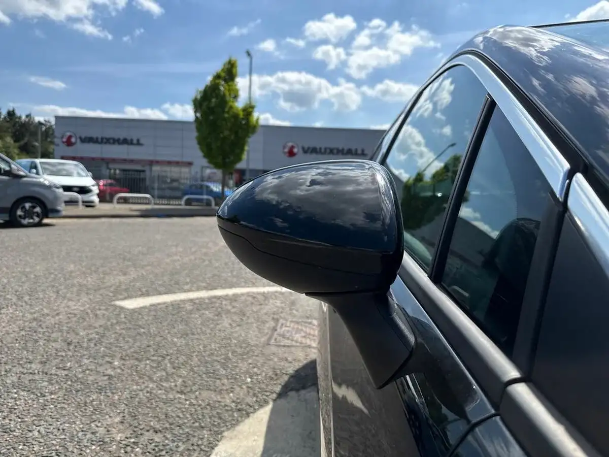 2017-vauxhall-astra-14i-16v-turbo-elite-nav-150ps-ss-hatchback-auto-big-21