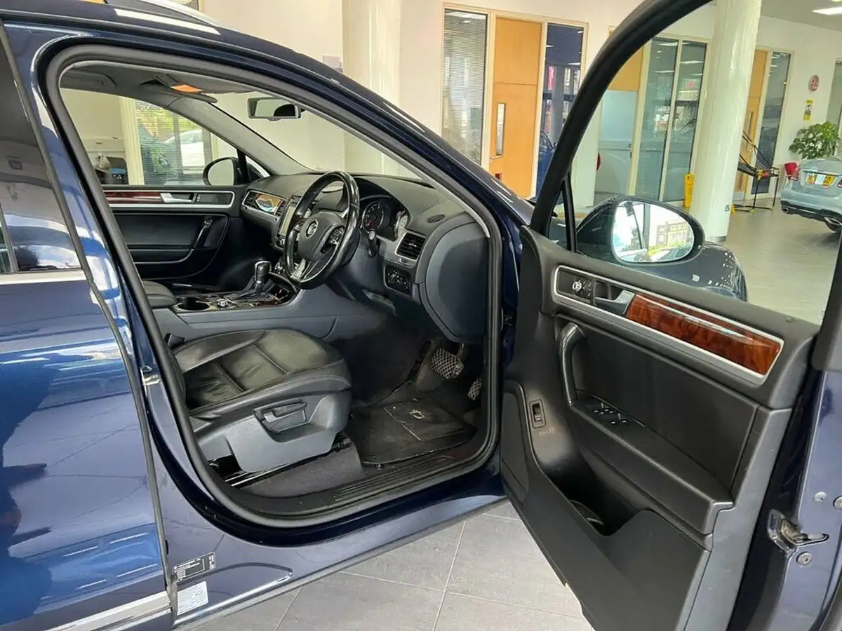 2014-volkswagen-touareg-30td-se-v6-204ps-bmtss-big-58