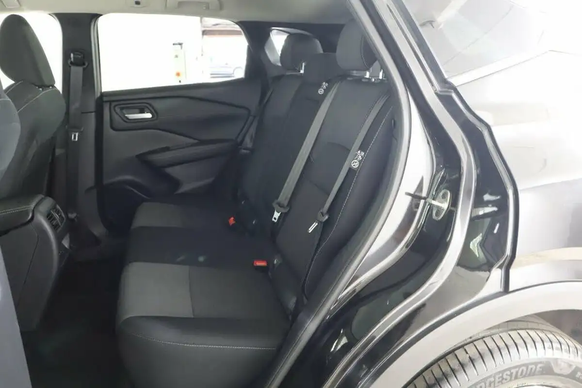 2023-nissan-qashqai-13-dig-t-n-connecta-160ps-auto-big-14
