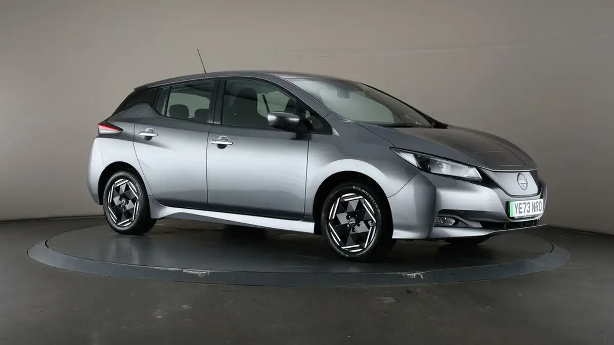 2023-nissan-leaf-e-acenta-39kwh-big-52