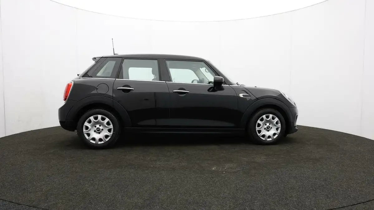 2020-mini-cooper-15-one-classic-5d-auto-big-37