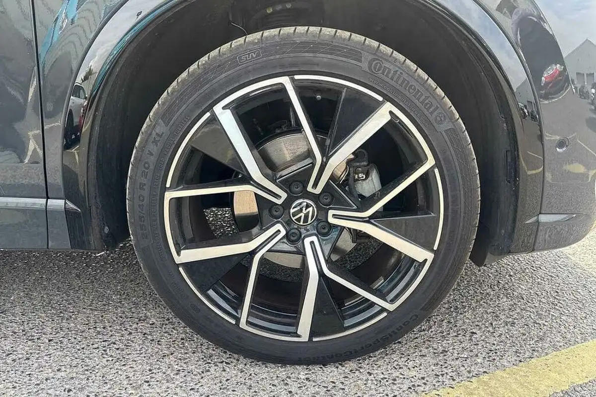 2024-volkswagen-tiguan-15-etsi-r-line-big-4