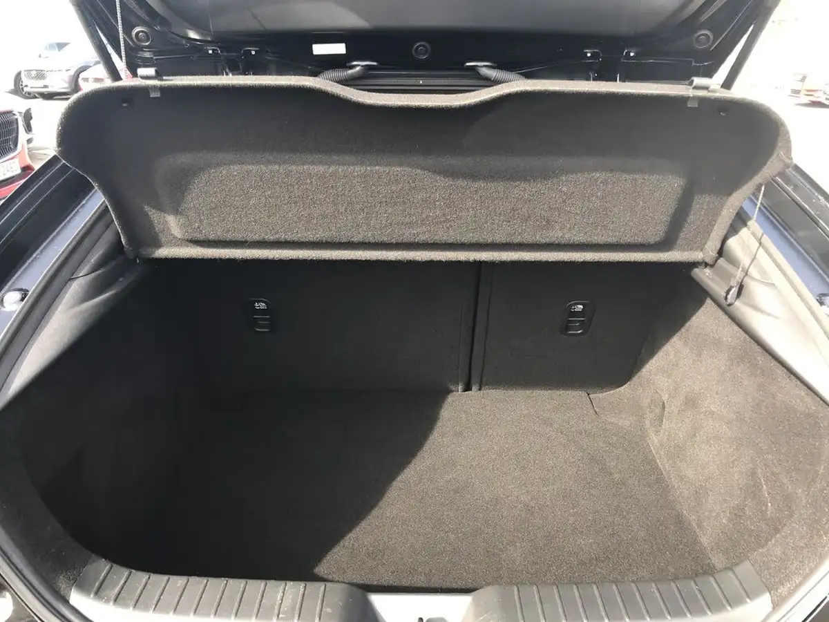 2022-mazda-mazda3-20-sport-lux-122ps-hatchback-5d-big-6