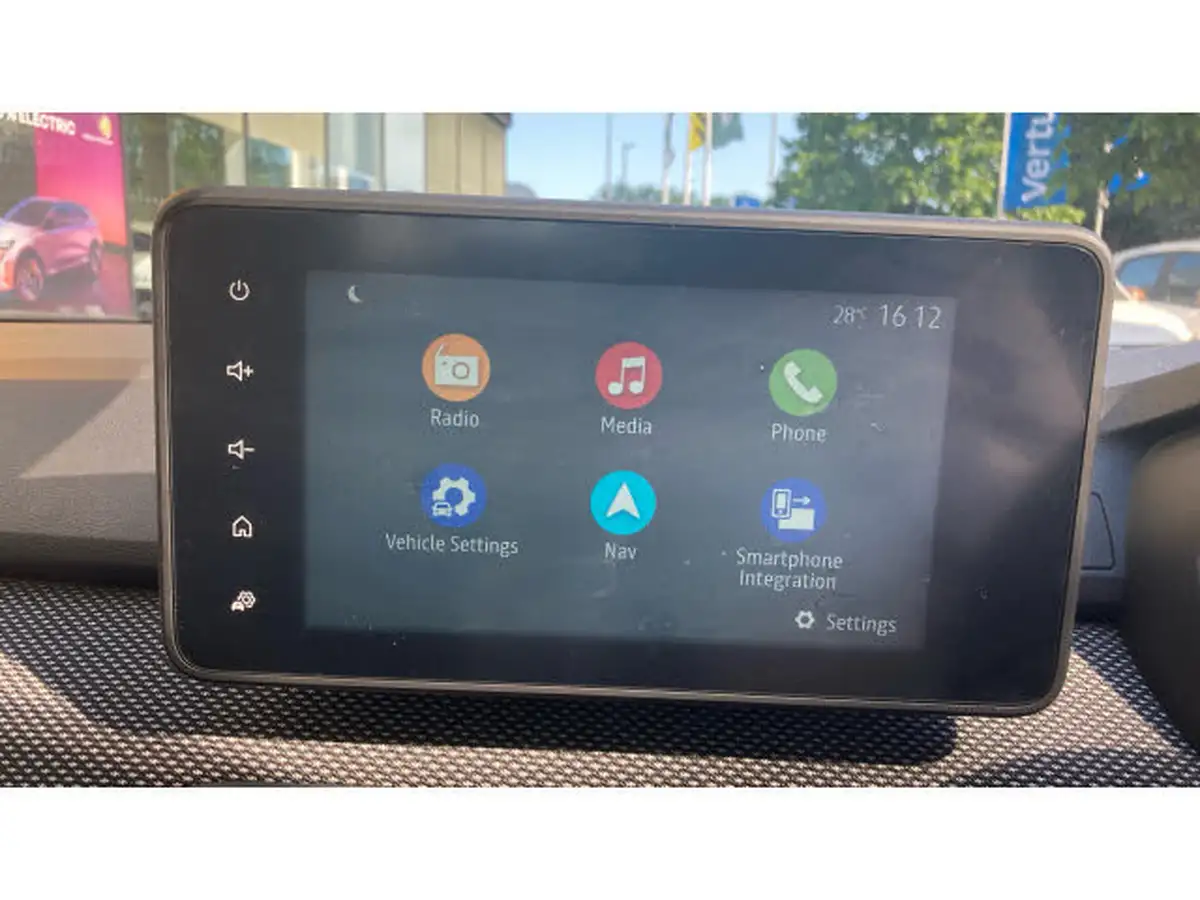 2021-dacia-sandero-10-tce-comfort-90bhp-big-11