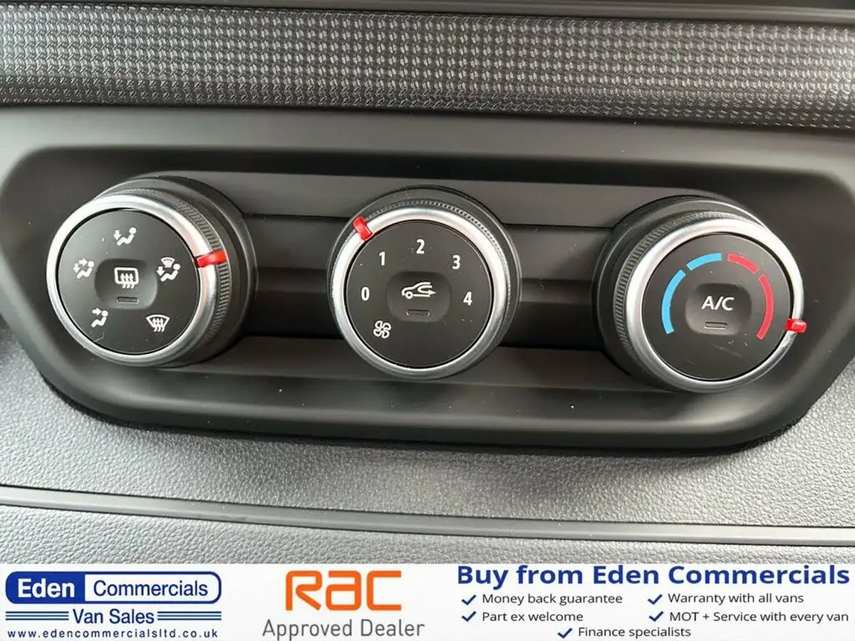 2024-renault-trafic-20dci-ll30-130-advance-panel-big-27