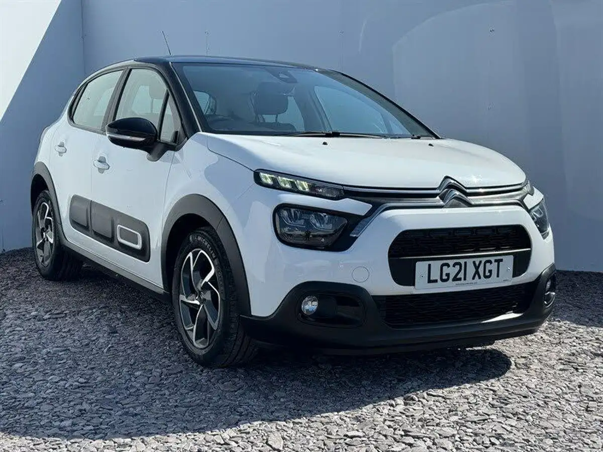 2021-citroen-c3-12-puretech-shine-110ps-eat6-big-0