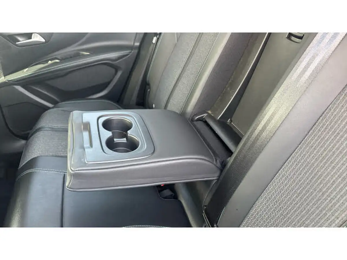 2021-peugeot-3008-suv-big-20