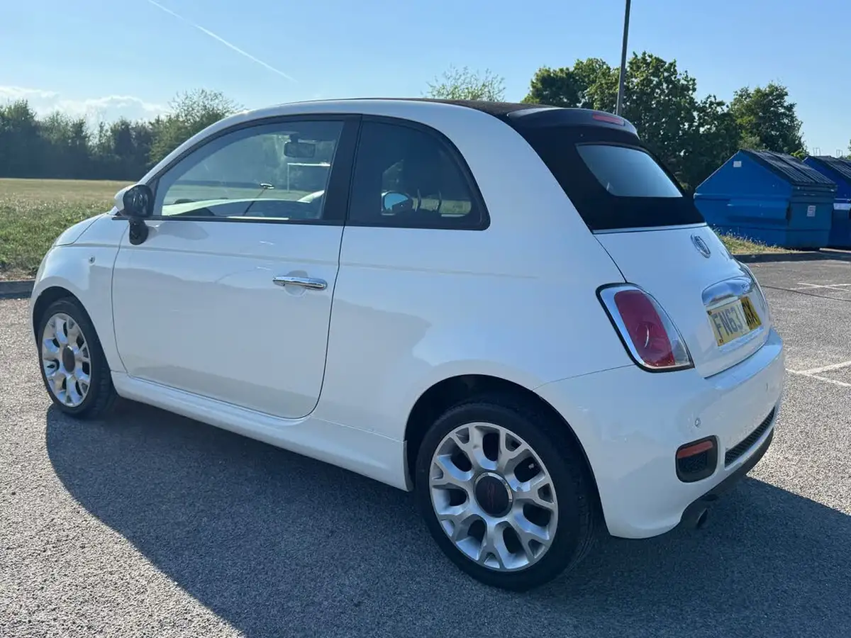2013-fiat-500c-09-s-big-30