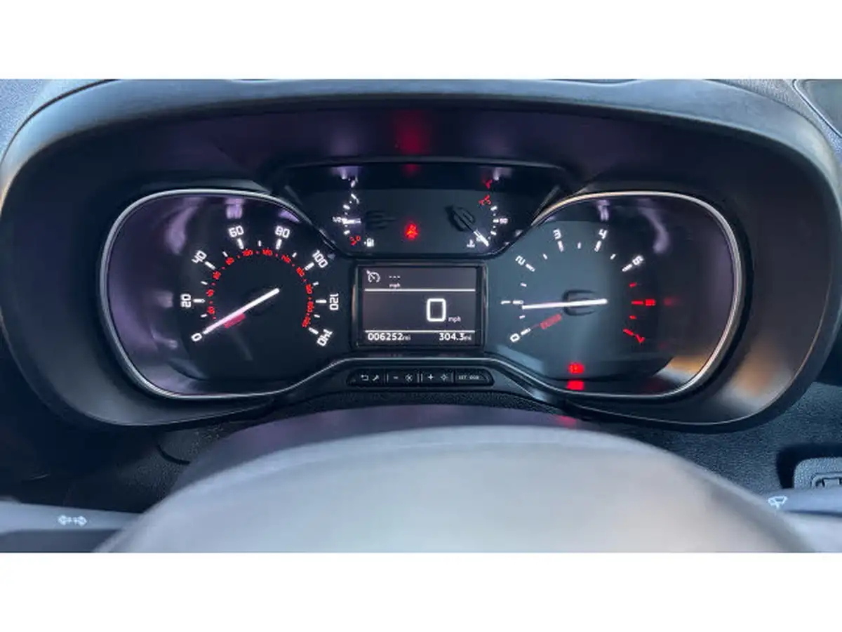 2024-citroen-berlingo-15-bluehdi-950-driver-edition-100pseu6d-big-17