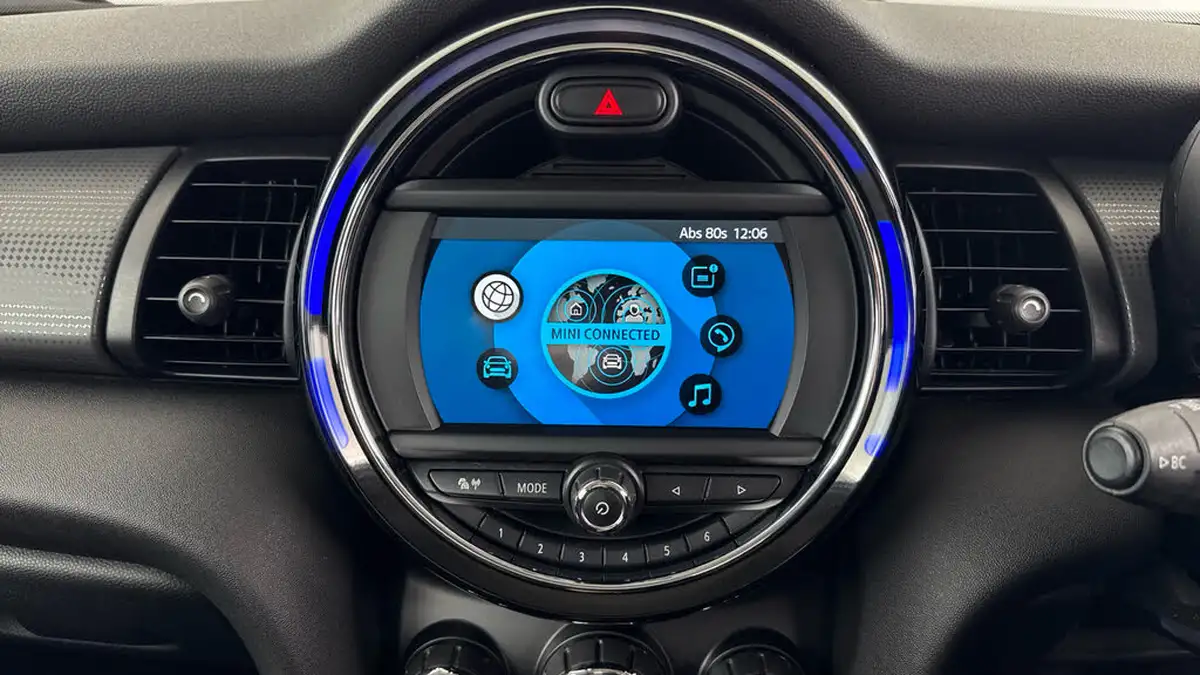 2018-mini-cooper-15-cooper-series-ii-ss-hatchback-5d-big-11