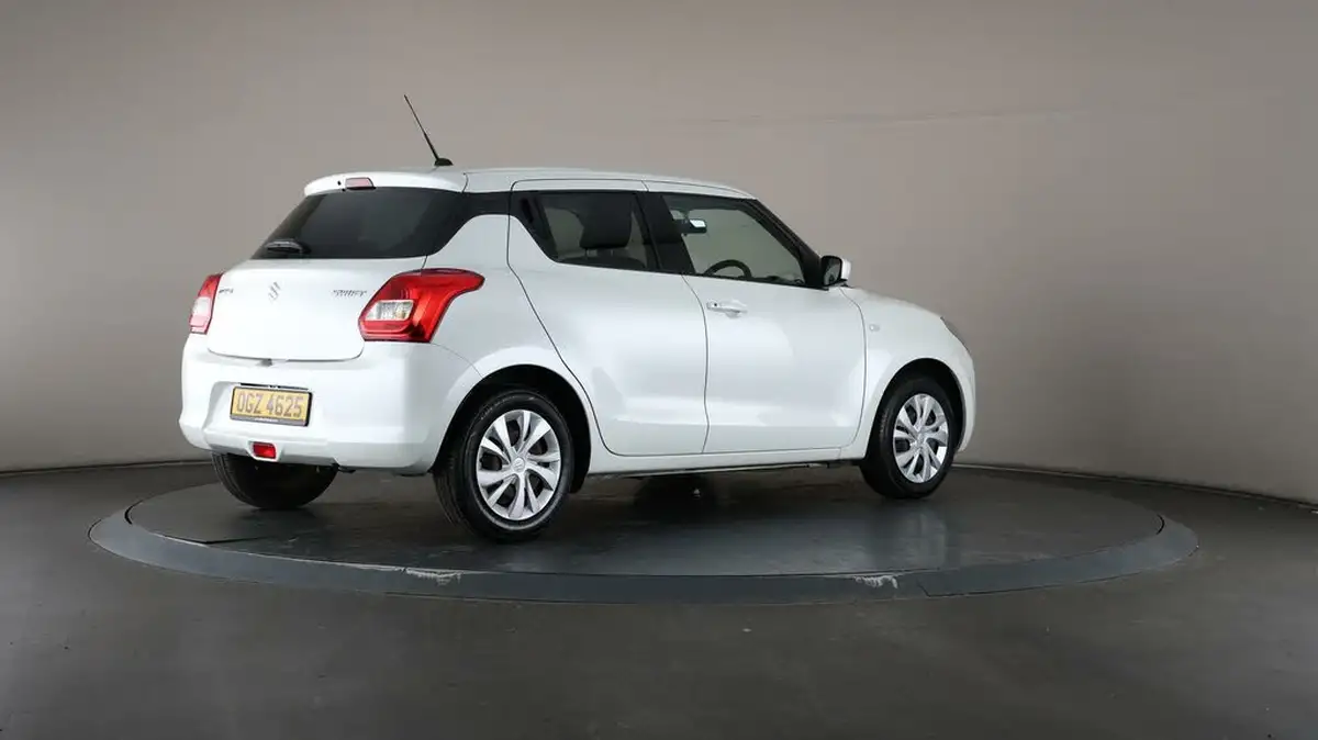 2019-suzuki-swift-12-dualjet-attitude-big-63