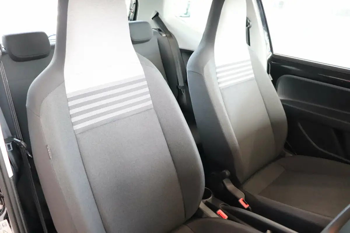 2018-volkswagen-up-10-move-up-ss-3d-big-22