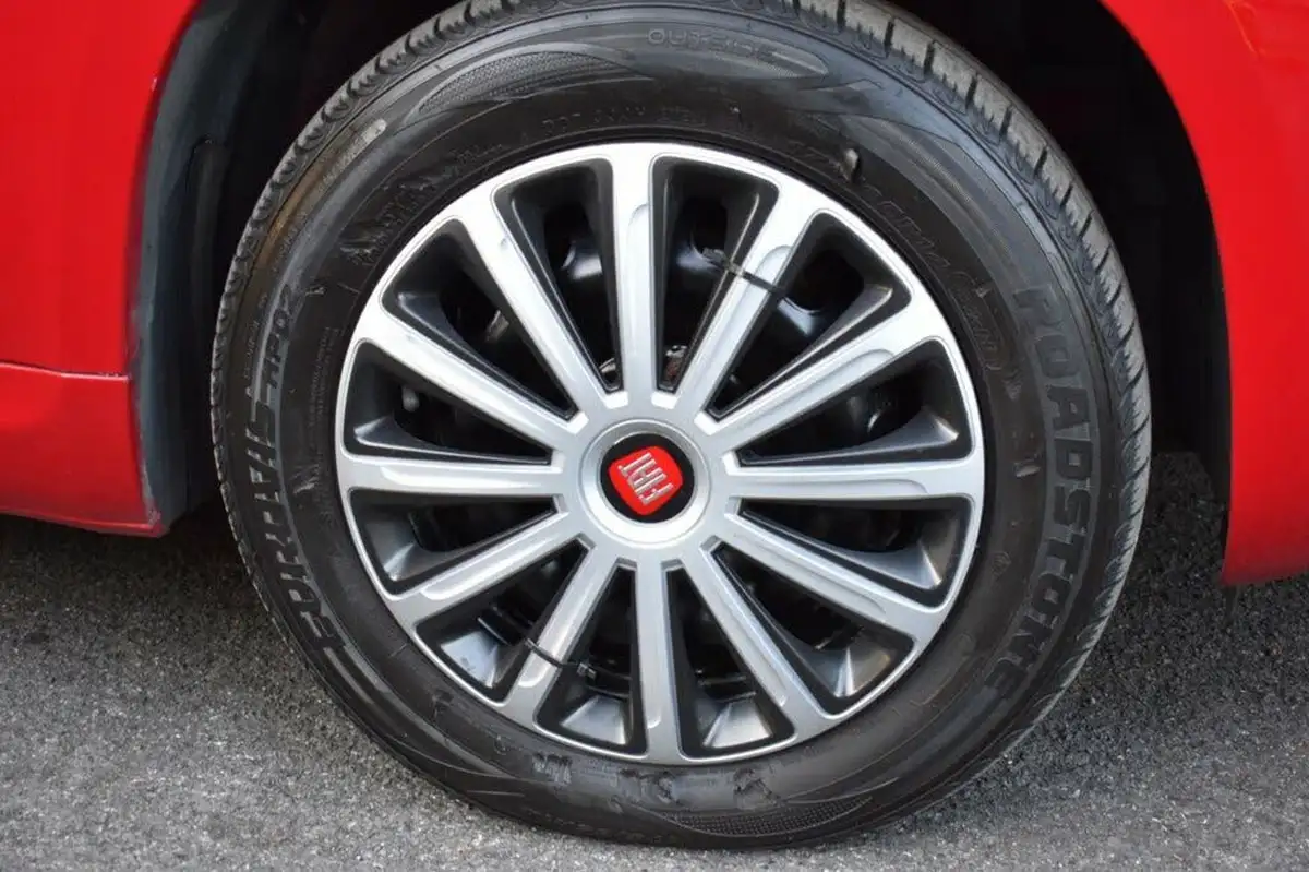 2015-fiat-panda-12-pop-big-26